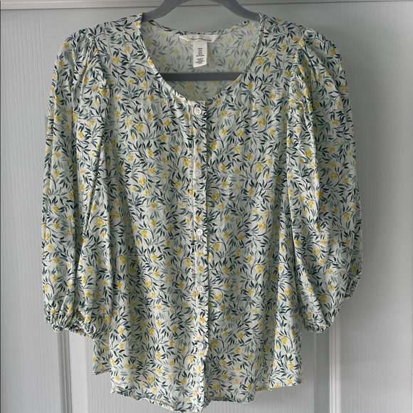 H&M Tops - Floral and Lemon Button-Up Women's Top